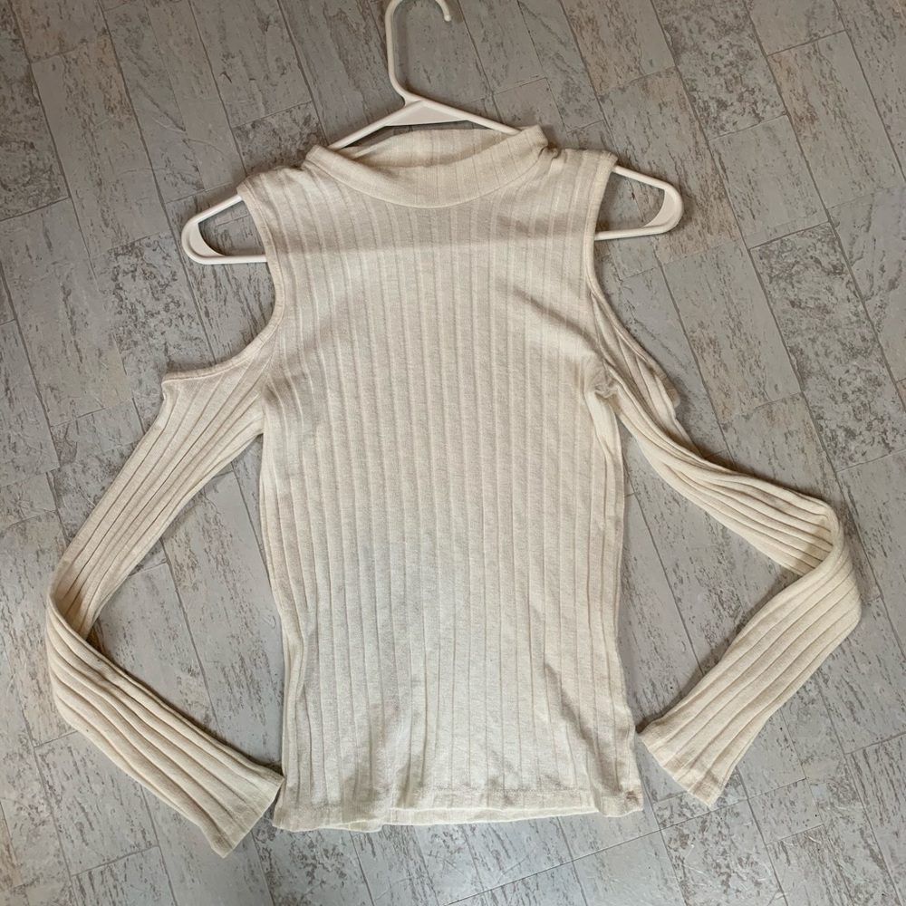 🍀American Eagle Long Sleeve Shirt🍀 - Picture 4 of 4